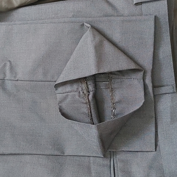 Renoir navy blue suit - Picture 5 of 7